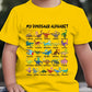 Camiseta infantil com estampa de dinossauro e alfabeto